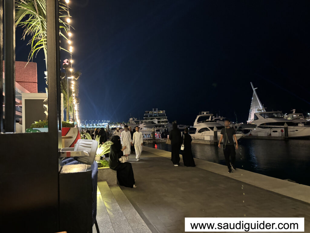 Restaurants and Coffee shops in Jeddah Yacht Club & Marina Academy