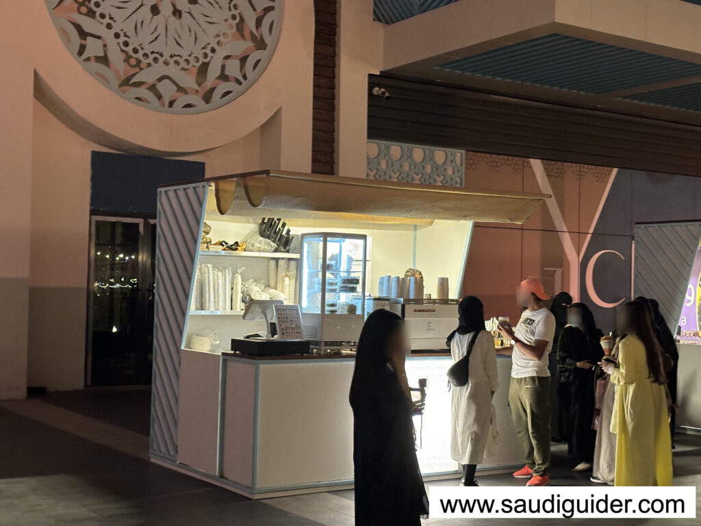 Restaurants and Coffee shops in Jeddah Yacht Club & Marina Academy